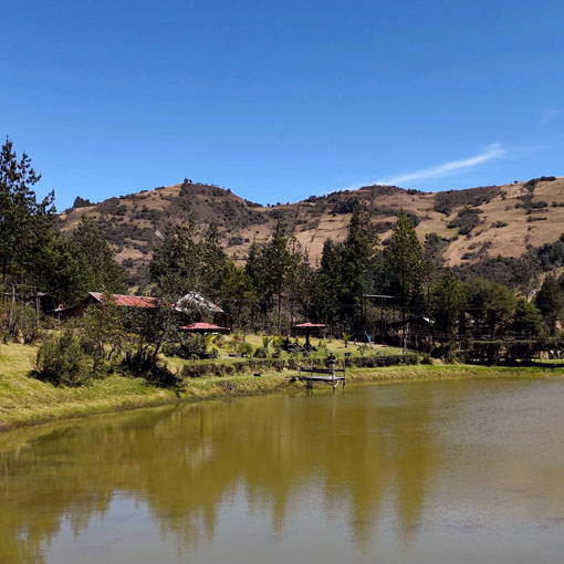 Suscal_01_LagunaChuyacocha
