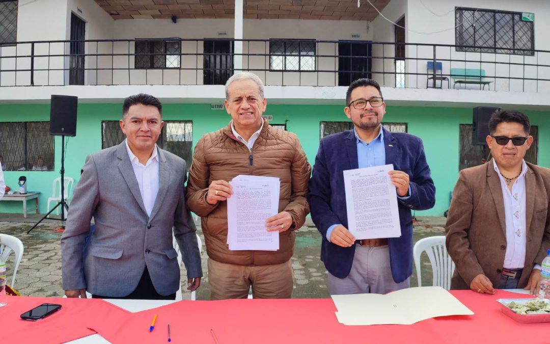 Firma de convenio para mejorar sistema de riego Cachiplaya