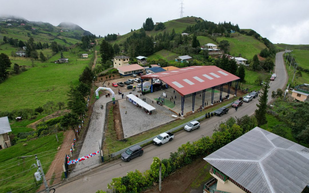 Inauguramos el techado de cancha en comunidad de Jalupata